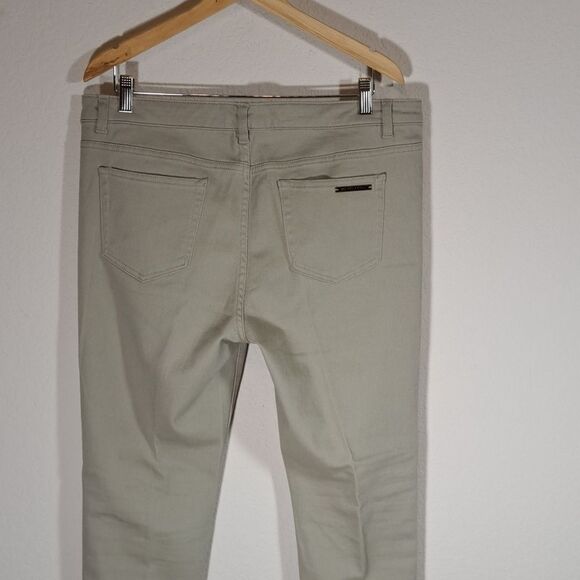 Michael Michael Kors Women’s Jeans NWT dusty Sage Size 12 Skinny 5 Pocket Logo - Picture 5 of 14